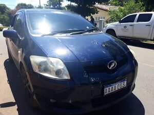Rocían con más de 14 balazos un auto en Capiatá - Policiales - ABC Color