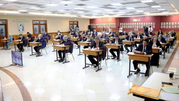 Denuncia contra candidato se suma a proceso dudoso para la Corte