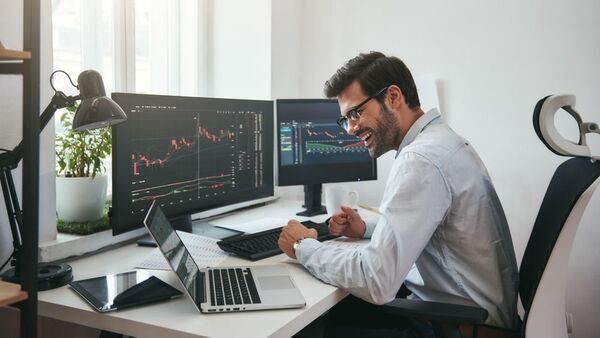 Negocios bursátiles crecen 102% en febrero y afianzan buen arranque de año - MarketData