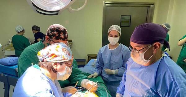 La Nación / Adolescente, beneficiado con trasplante renal en Clínicas