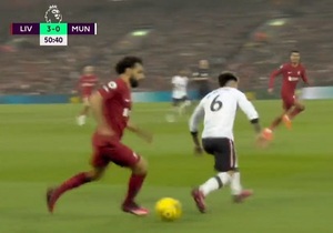 Salah sacó a bailar a Lisandro en la goleada del Liverpool - La Prensa Futbolera