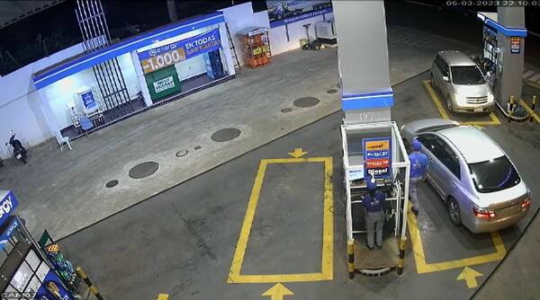 [VIDEO] ¡Otra vez!: Cargó combustible y ¡rajó sin pagar!