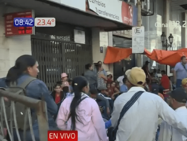 Campesinos convocan manifestación en el centro de Asunción · Radio Monumental 1080 AM