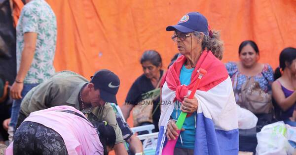 La Nación / Gremios campesinos llegaron a Asunción para exigir cumplimiento de acuerdos al Gobierno