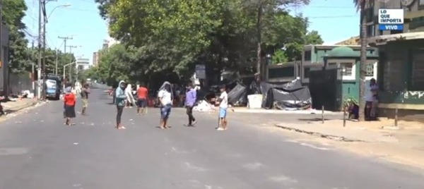 Diario HOY | Con palos y piedras, indígenas amenazan a conductores sobre Artigas