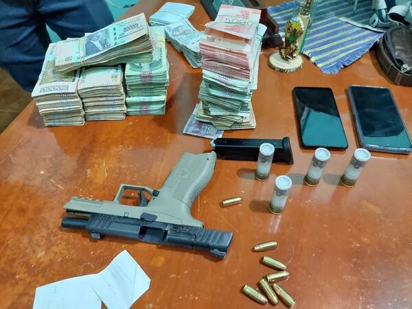 Desaparecen más de G. 300 millones de un botín recuperado por la Policía tras asalto - Policiales - ABC Color