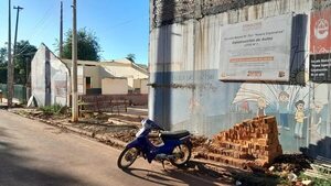 Denuncian que obras de reparación de una escuela no avanzan en Encarnación - Nacionales - ABC Color
