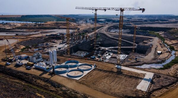 Cuatro transformadores de potencia llegaron a la estación de Aña Cua
