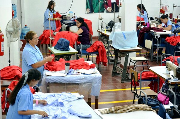 La exportación de maquila alcanza US$ 87 millones al cierre de febrero - Revista PLUS