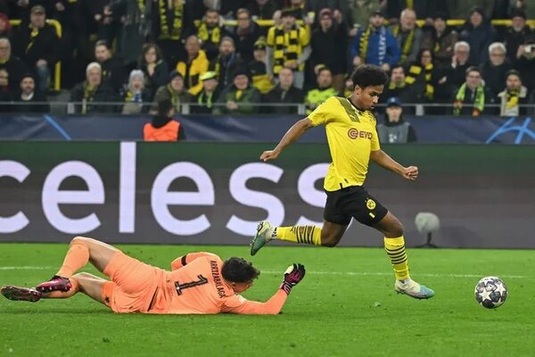 Chelsea en peligro, Benfica en posición ventajosa en Champions - Fútbol - ABC Color