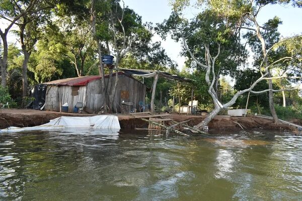 El río Paraná sigue en descenso en zona de Ayolas - Nacionales - ABC Color