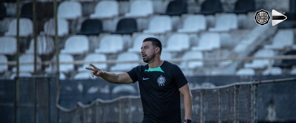 Sorpresivo: Julio César Cáceres dejó de ser entrenador del Decano - trece