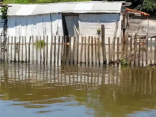 Diario HOY | Concepción: alumnos dan clases en albergues por la inundación