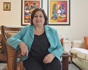 “Santiago Peña ha cometido errores tontos que ningún aprendiz lo hubiera hecho”, criticó Esperanza Martínez  - Política - ABC Color