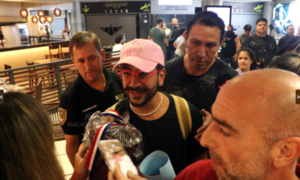 ¡Llegó Camilo y lo reciben con un termo de tereré!