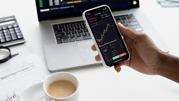 Bolsa llena: Sector bursátil incrementó 99% sus operaciones y sostiene buen arranque de año