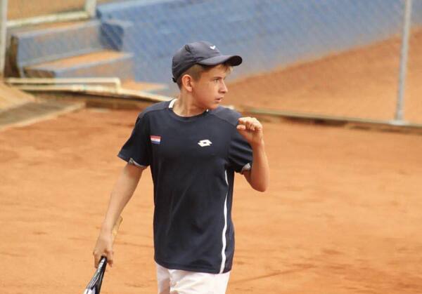 Primer protagonista compatriota en el Banana Bowl, cae de entrada - La Tribuna