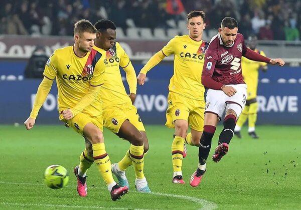 Antonio Sanabria asiste para el gol de la victoria de Torino ante Bologna - Fútbol Internacional - ABC Color