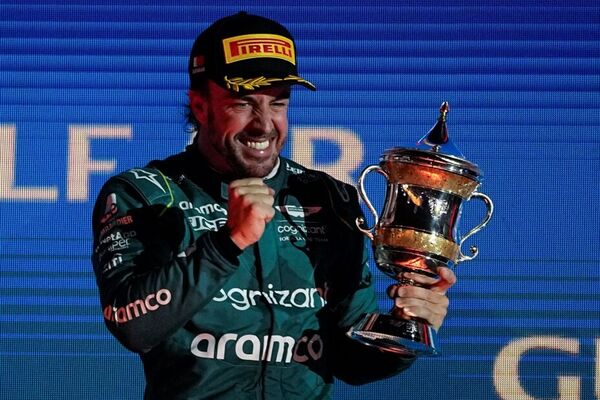 Diario HOY | Fernando Alonso, con Aston Martin, invita a soñar