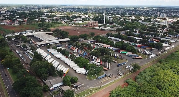 Más de 200 mil camiones de carga se movilizaron en la triple frontera en 2022 - La Clave