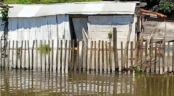 Concepción: alumnos dan clases en albergues por la inundación - Radio Imperio
