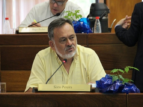 Sixto Pereira aún no supera lo del 2012 y trata a liberales de estafadores - La Tribuna