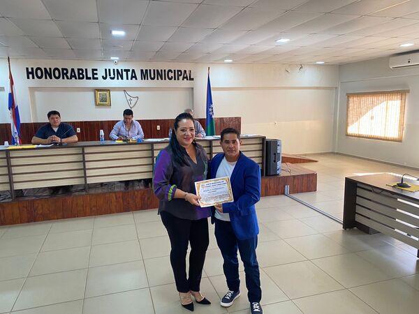 Boxeadores que triunfaron en torneo internacional fueron homenajeados por la Junta Municipal - Radio Imperio