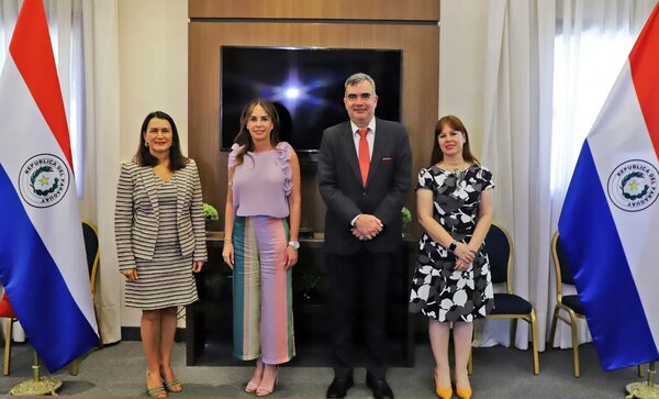 Revisan avances en proyecto para garantizar educación de niños fuera del sistema educativo - .::Agencia IP::.