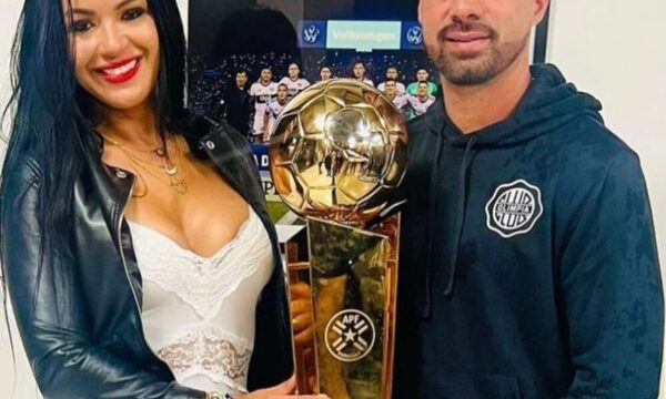 La “Emperatriz” defendió a su ména como una leona de dirigentes franjeados