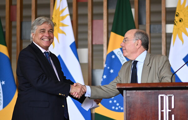 Brasil defiende ante Uruguay las negociaciones conjuntas en el Mercosur - MarketData
