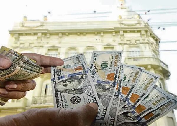 Las reservas monetarias ya bajaron US$ 434 millones en dos meses - Economía - ABC Color