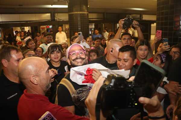 Diario HOY | Acompañado de Evaluna e Índigo, Camilo se prepara para su concierto en Paraguay