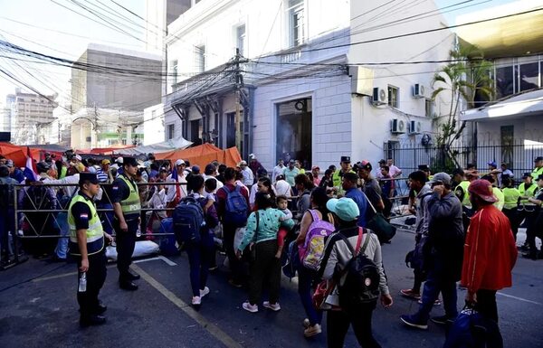 Campesinos advierten que podrían “hacer bochinches” en Asunción - Nacionales - ABC Color