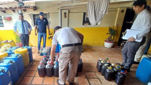 Apesa alerta sobre venta de naftas adulteradas y que dañan motores