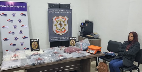 SENAD detuvo a una mujer que pretendía viajar a España con 14 kilos de cocaína