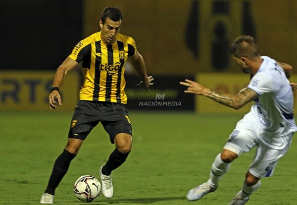 Versus / Guaraní-Ameliano, gran duelo en Para Uno por seguir en la Copa Sudamericana 2023