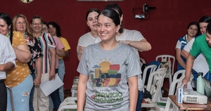 Organizan encuentro de