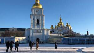 Australia y Canadá retiran a su personal diplomático de Kiev | 1000 Noticias