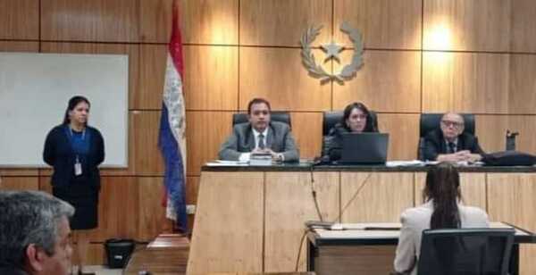 Condenan a infeliz que sopapeó a su doña por negarse a dormir con un perro, ndaje - La Clave