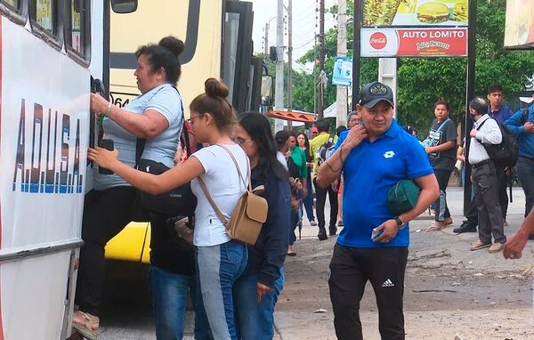 Regulada de buses: persisten las quejas de usuarios del transporte público - Nacionales - ABC Color