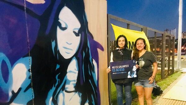 "Pisotearon sus derechos", lamenta madre de joven que denunció acoso