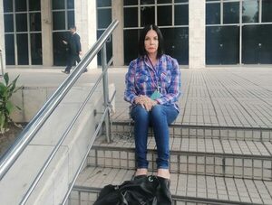 Exigen que la Corte resuelva acción contra orden de captura de Belén Whittingslow · Radio Monumental 1080 AM