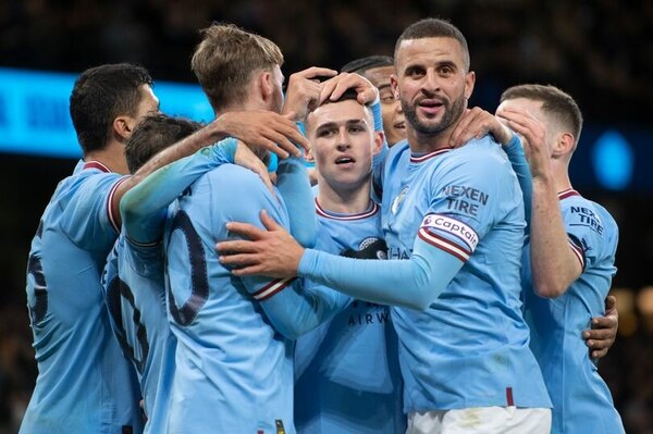 Versus / ¡Jugador titular del Manchester City fue grabado borracho y con actitudes reprochables!