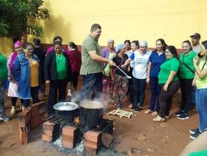 Juancho Acosta se solidariza con padres de la Escuela “Rebeca Fortunata Alen