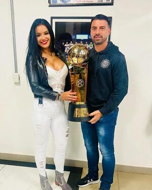 Gloria Vera a Julio Cáceres: “¡Para nosotros sí valés muchísimo!” - Gente - ABC Color