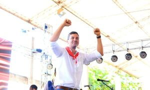 Santi Peña pide que en debate presidencial no se excluyan a candidatos