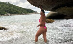 Lari Riquelme contra los pit.. cortos: “No sé si reirme o llorar”