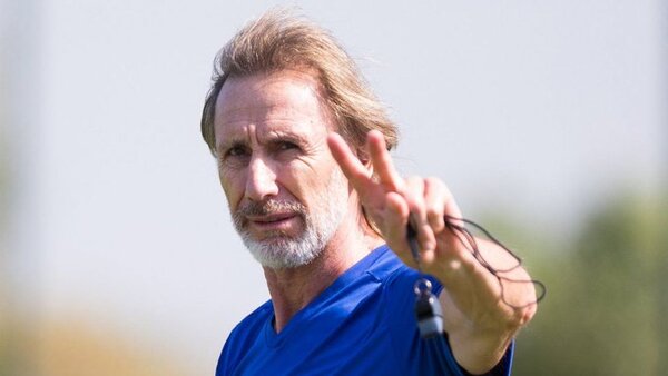 Ricardo Gareca regresa a Argentina para dirigir a Vélez