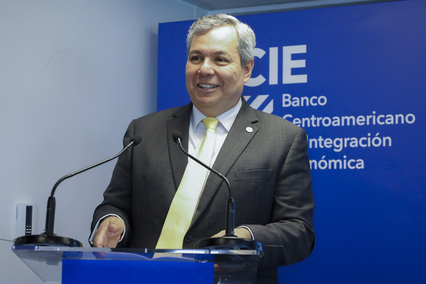 El BCIE aprueba un desembolso para un programa empresarial de mujeres en Panamá - MarketData