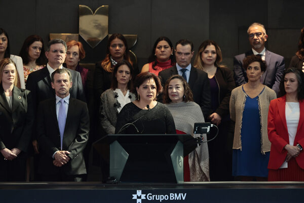 La Bolsa mexicana apuesta por la paridad con el 50 % de consejeras mujeres - MarketData